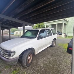 1996 Ford Explorer