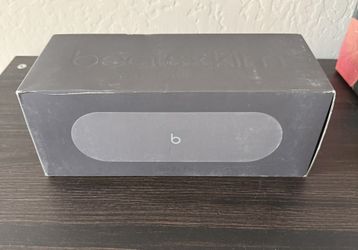 Beats Pill 