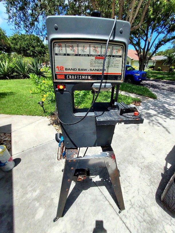 BAND SAW
