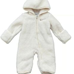 Nike sherpa onsie-ivory