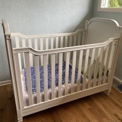 Brixy Solid Wood Crib 