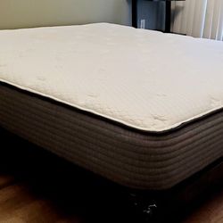 ASAP! KING PLANK FIRM MATTRESS  + KING PLATFORM.  1,35K WORTH