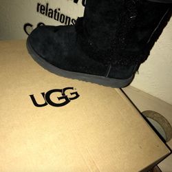Size 12 toddler ugg boots