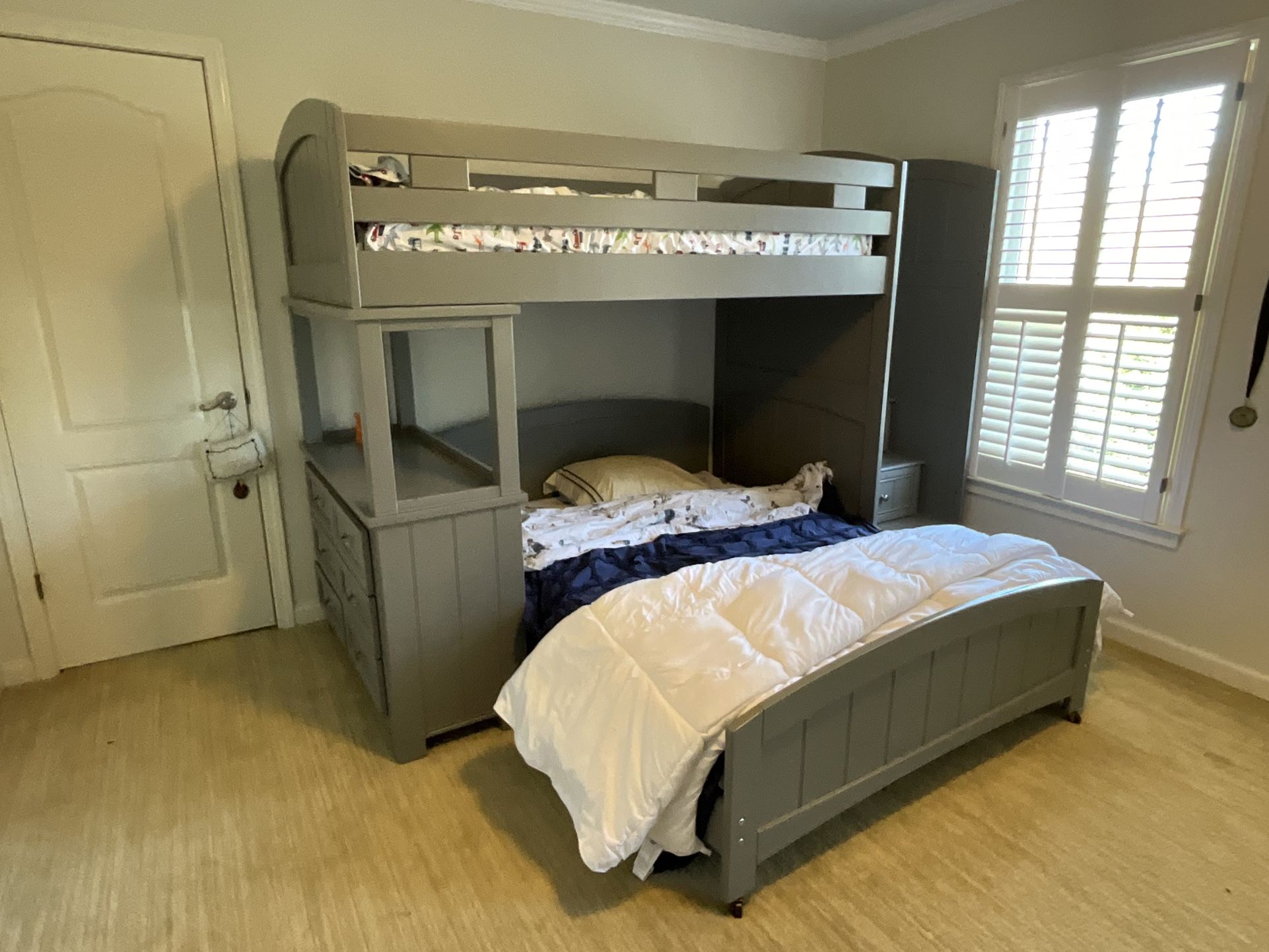 Grey Twin Over Full Step Loft With Dresser