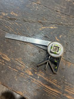 Vintage Pipe Center Finder Wolf Tool 