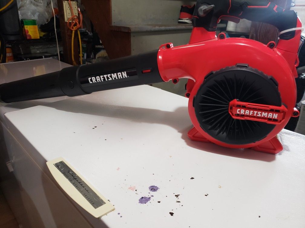 Leaf Blower