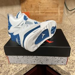 Jordan 4 Military Blue 