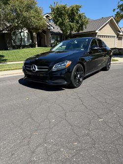 2017 Mercedes-Benz extremely clean