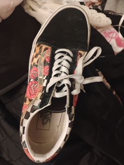 Nike 8 black suede 8  flowers vans size 9.5 women tennis shoes