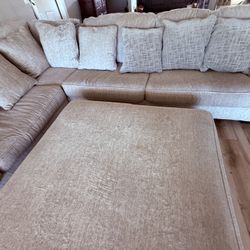 Sectional Sofa, 10 Pillows & Lg Ottoman 