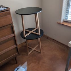 2 Night Stand/ End Tables