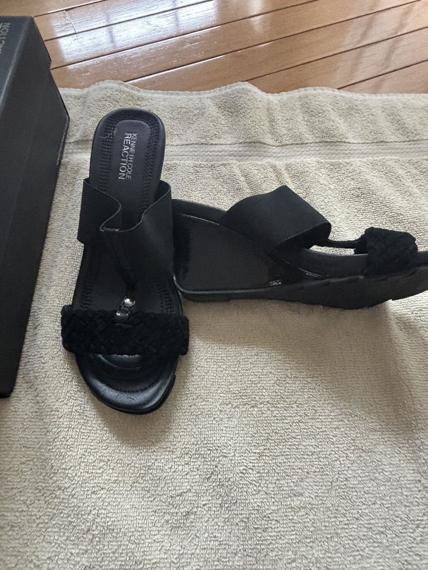 Cute Kenneth Cole Sandals