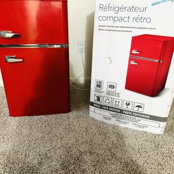 Red Retro Mini Fridge