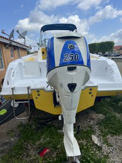 1996 Wellcraft 238 Coastal Genmar