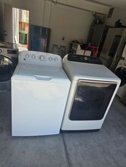 Ge topload washer and Samsung dryer.