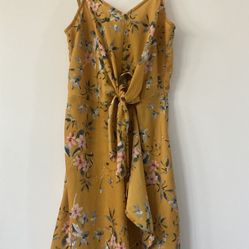 Preowned EXPRESS Floral Dress - Yellow - XS