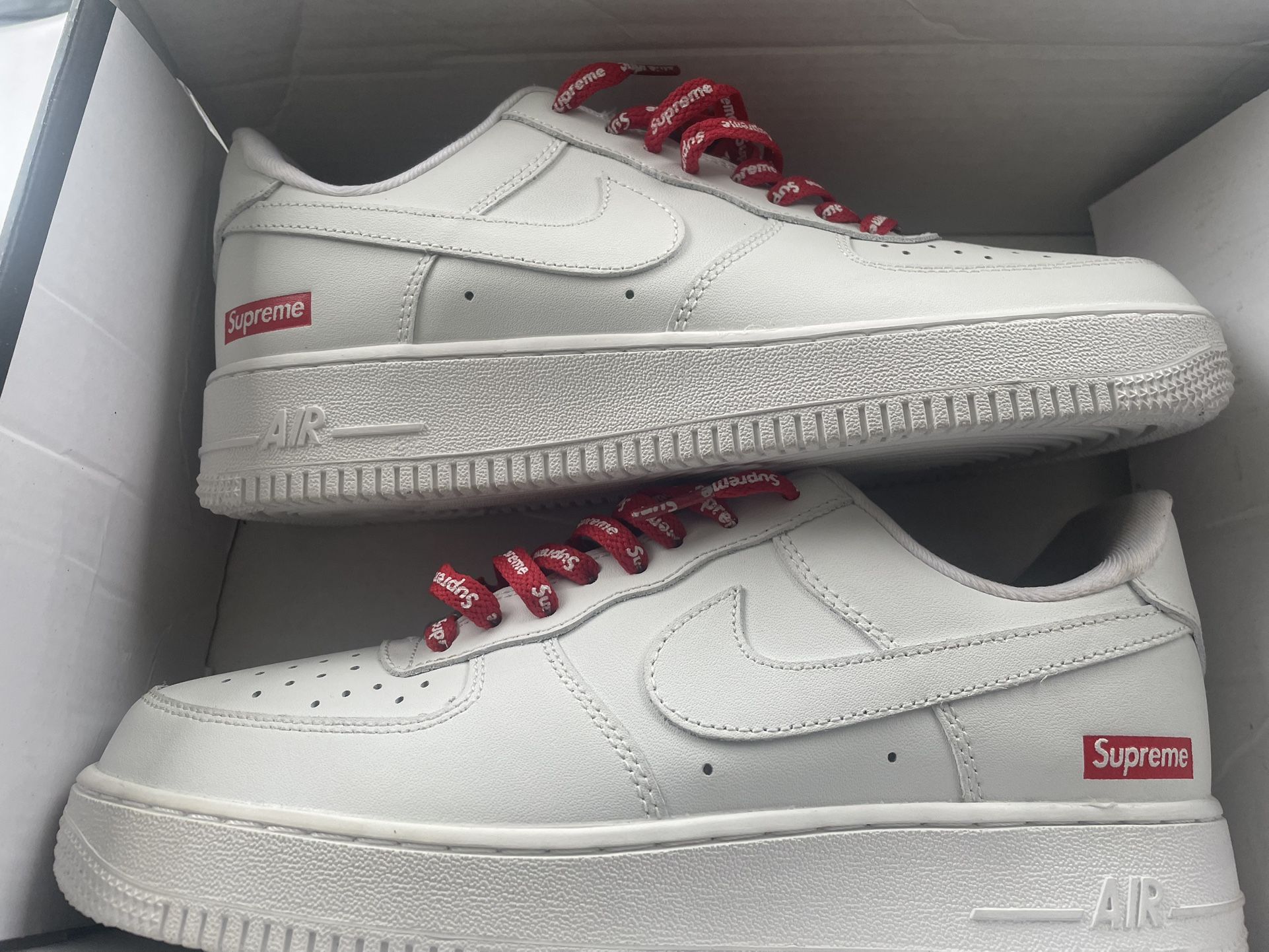 Supreme Air Force 1s(Trades)