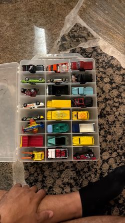 Lot of Die-Cast Toy Cars in Storage Case - 48 cars