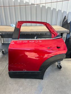 2020-2021-2022-2023-2024-2025 MAZDA CX-30 LEFT REAR DOOR OEM USED #10690