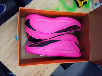 Anthony Edwards basketball shoe