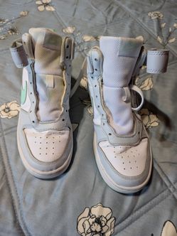 Nike Court Borough Mid 2 GS – White / Mint Green – Youth Size 5.5Y (Women's 7)