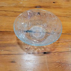 Vintage Indiana Glass Company Serving Bowl ~ Daisy and Pineapple Pattern, 7.5"