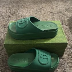 Gucci Slides Size 39 Men 