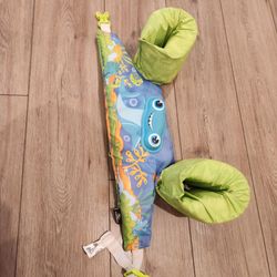 Kids  floaties/swim vest