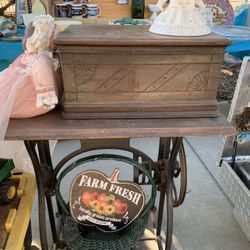 Vintage/antique Peddle Sewing machine $80..