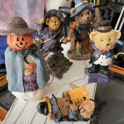 Halloween Figurines 