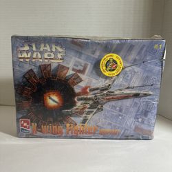 AMT Ertl Star Wars X-Wing Fighter Snapfast Model Kit New Sealed