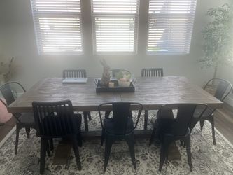 Living Spaces Dining Room Table