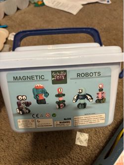 Magnetic robot toys