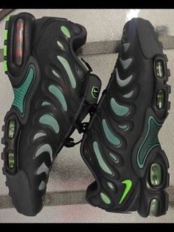 Like NEW!!! AIR MAX PLUS DRIFT 'BLACK GREEN STRIKE'  Size 12 Men’s