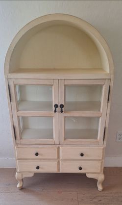 Shelf cabinet