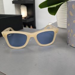 Ray-Ban Sunglasses Unisex Cream New