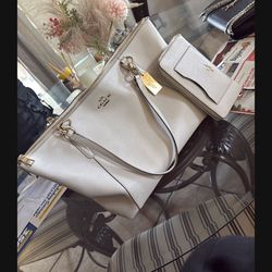 Coach Purse/Wallet