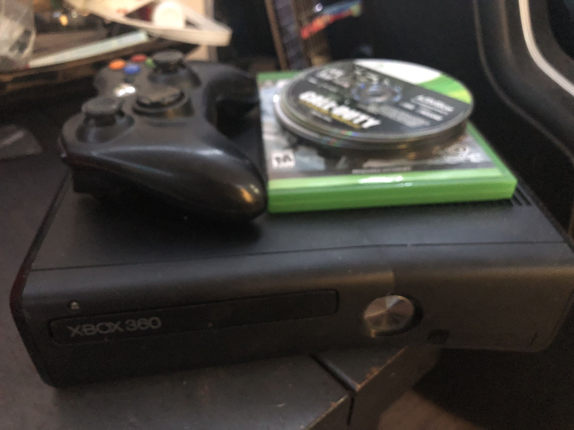Xbox 360 With Lots Of Call Of Duty Games