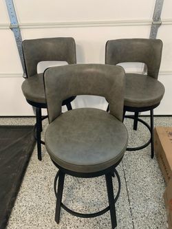 3 Heavy Duty Metal Bar Stools