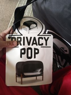 Privacy pop up tent