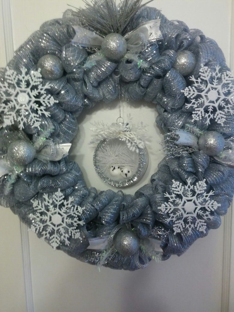Silver balls wreath