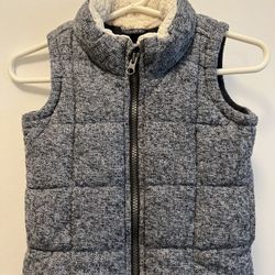 Old Navy Infant Quilted Vest W/Fleece Neck Size 18-24 Months