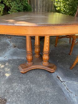 Dining room table and 6 chairs