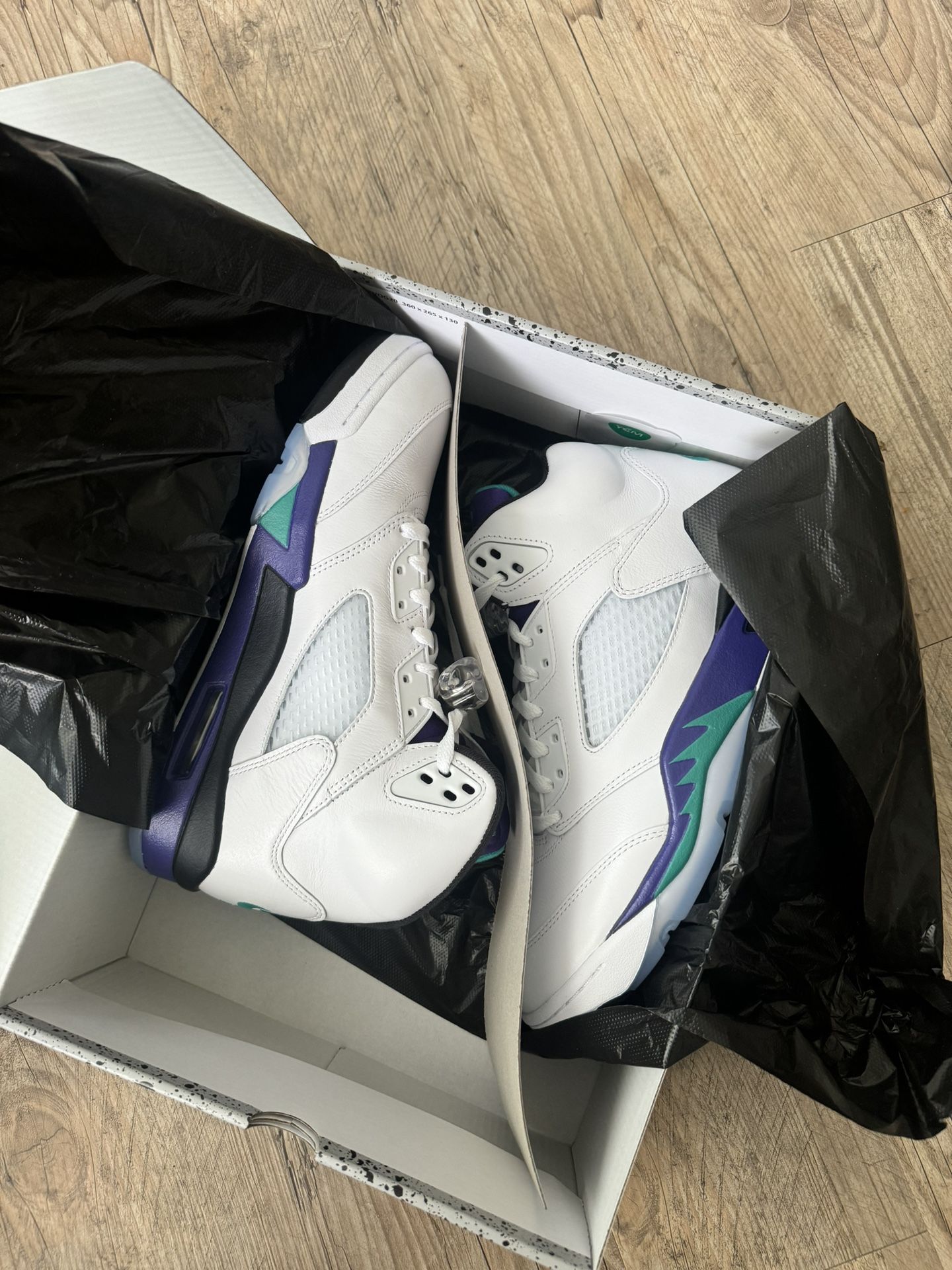 Air Jordan Retro 5 Grapes