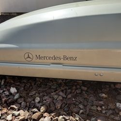 Mercedes Rooftop Carriee