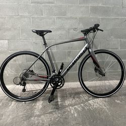 Specialized Sirrus – Size Large - Excellent condition