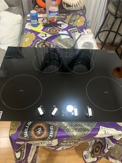 Induction cooktop stove