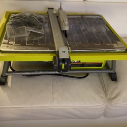 Ryobi tile Saw