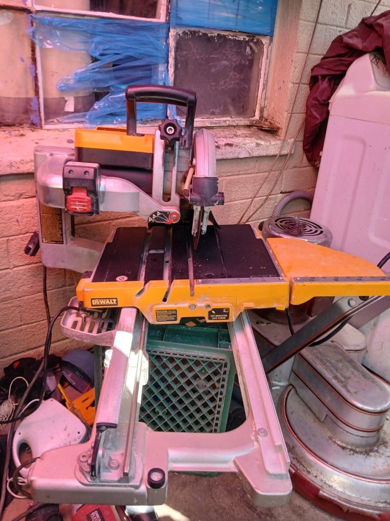 Dewalt Wet Tile Saw