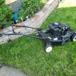 Lawn  Wover For parts or to fix.